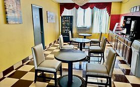 Town House Inn And Suites